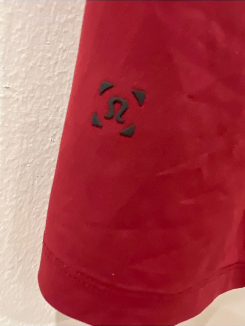 Lululemon Board Short Mens 32 Red Current State Swim Surf Beach Vacation Resort